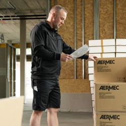 1 Paar ELYSEE Stretch-Shorts aus elastischem Material in Schwarz